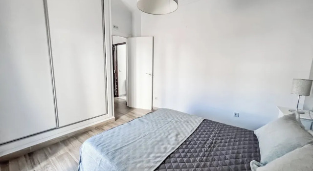 Cd-1382 Two Bedroom Apartment With Terrace, Забронировать Апартаменты/квартира Апартаменты Нерха, рядом с Церковь Эль-Сальвадор, Апартаменты/квартира