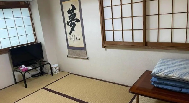 伊東の宿-IKKO- 一室貸切 天然温泉 伊東駅まで徒歩6分 beachまで徒歩5分, Rezervasyon Otel Ito 