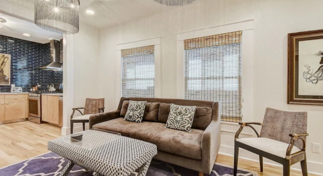 East Austin Home w/Backyard Oasis by RedAwning, Забронировать Дом для отпуска Остин Greater Austin