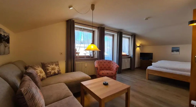 Landhaus Deiser Ferienwohnung in der Poststraße, Rezervasyon Tatil Evi Allgäu villalar, Villa