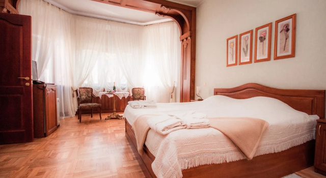 Люкс Deluxe Hotel Kert FREE PARKING