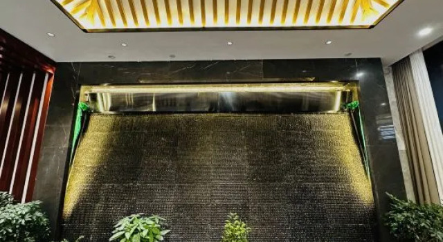 Shenge Yuzong Grand Hotel, Varaa Hotelli Litang Sichuan