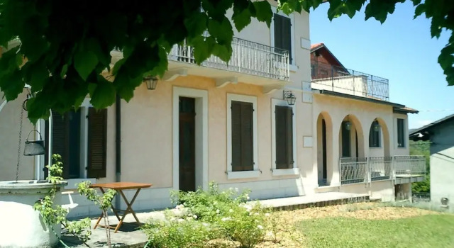 Villa With 3 Bedrooms in Roasio, With Enclosed Garden, Boek Villa Villa's in Piemonte, Villa