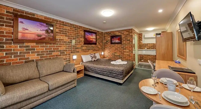 Номер Deluxe Forest Lodge Motor Inn & Restaurant