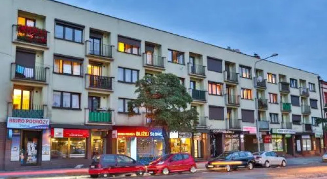 Apartamenty Częstochowa, Забронировать Апартаменты/квартира Отели Ченстохова с парковкой, рядом с Galeria Jurajska Shopping Centre, Парковка