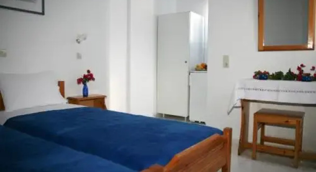 Semprou Rooms, Забронировать Отель Отели Санторини с парковкой, рядом с Пляж Перисса, Парковка