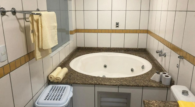 Saint Sebastian Flat 213 - Com Hidro! até 4 pessoas, Duplex, no centro, Забронировать Отель Жарагуа-ду-Сул Санта-Катарина