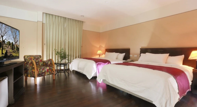 Семейный номер Superior King Town Hotel