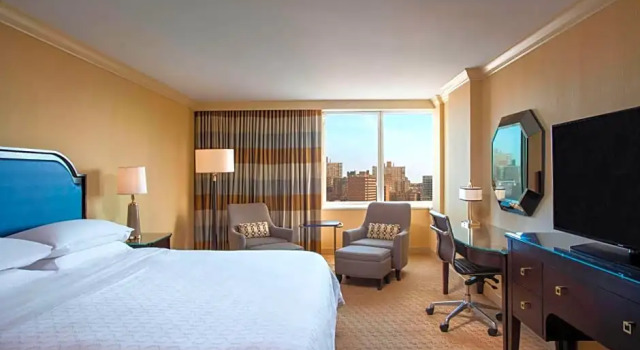 Номер Standard Sheraton LaGuardia East Hotel