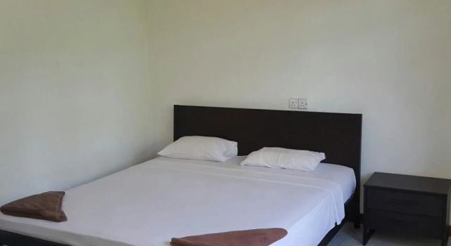 Green Village Negombo, Забронировать Отель Отели Западной провинции с бассейном, Бассейн