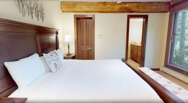Warm And Cozy 3 Bedroom Ski In, Ski Out Condo In Snowmass Base Village, Забронировать Апартаменты/квартира Сноумасс-Виллидж Горнолыжный курорт Аспен-Сноумас, рядом с Krabloonik Dogsled Rides