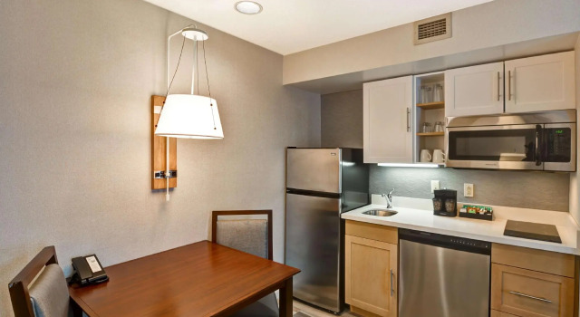 Номер Standard Homewood Suites by Hilton Windsor Locks Hartford