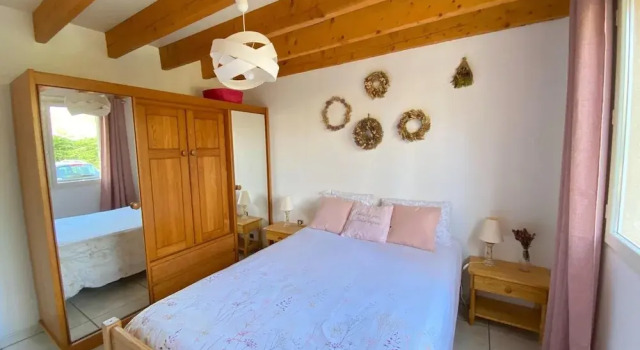 Коттедж Holiday Home, Grayan-et-l'hopital
