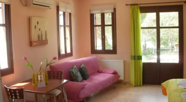 Бунгало Бунгало Gaea Gardens Studios and Villas