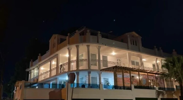 Cuesta Vieja, Rezervovat Apartmán Hotely v Aguadilla s parkováním, Parkování