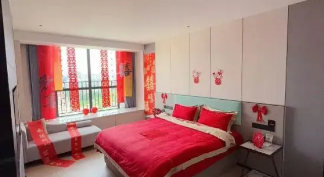 Люкс Luxury REZEN LONGUU Hotel (Foshan Sanshan Newcity North Subway Station Store)