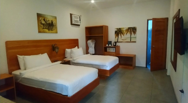 Семейный номер Standard с балконом Roman Empire Panglao Boutique Hotel