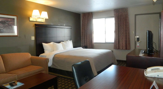 Двухместный номер Deluxe Travelodge by Wyndham Evanston
