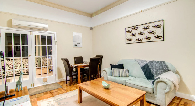 Ashcroft Apartments, Book Apartment Launceston 