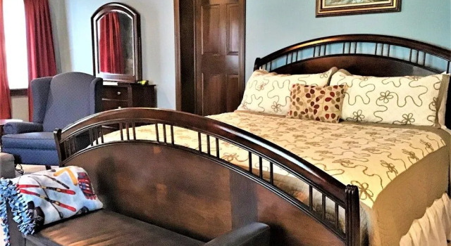 Black River Inn Bed and Breakfast, Buchen Sie Bed & Breakfast South Haven 