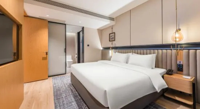 Люкс Urba Hotel (Lijiang Old Town Mufu Branch)