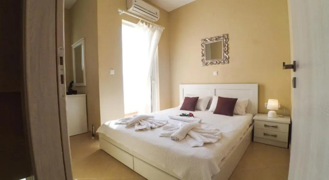 Коттедж с 4 комнатами Rubini Homes