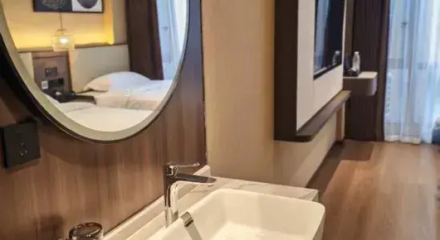 Jiayue Hotel, Jiutian (Hongqiao Branch, Fenghuang Ancient Town)