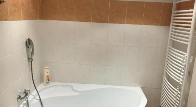 Апартаменты 3 Bed Flat - Sleeps 20 - Smoking Room - Wifi