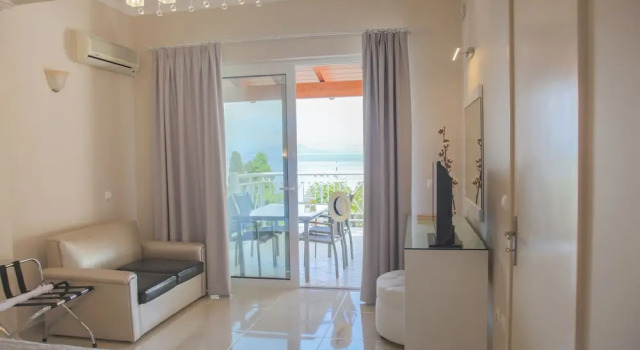 Апартаменты c 1 комнатой с балконом Brentanos Apartments - A - View of Paradise