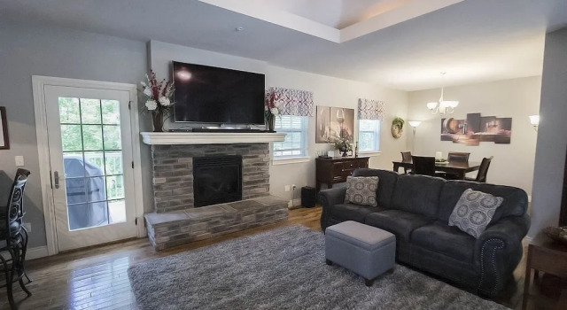 Branson Good Life Getaway - 2 Br Villa, Забронировать Вилла Отели Table Rock Lake с парковкой, Парковка