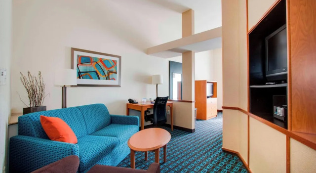 Двухместный люкс Fairfield Inn & Suites by Marriott Clermont