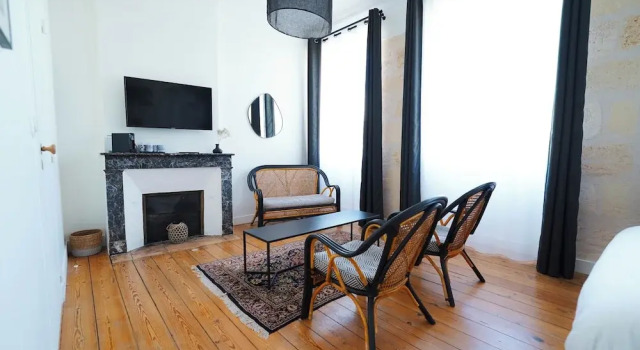 Четырёхместный семейный номер Standard с видом на город La Maison Galiène - Bed and Breakfast