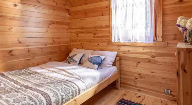 Holiday Cottages, hot tub and Sauna Included