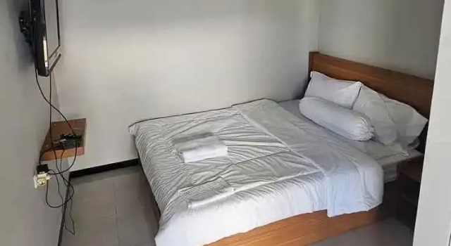 Guest House Saqeena Syariah Near Blitar Park RedPartner, Book Pension Hoteller i Blitar med parkering, Parkering