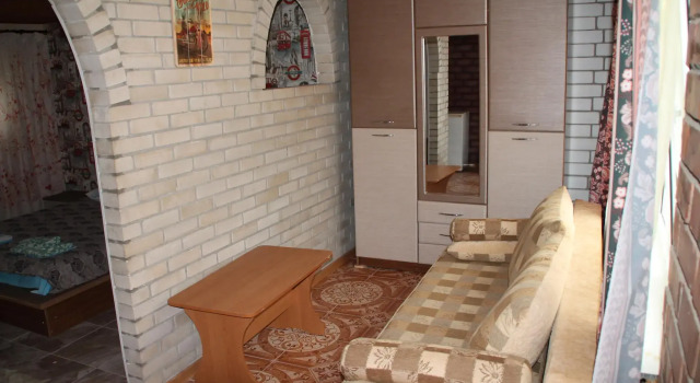 Run of House Kasa de Lara