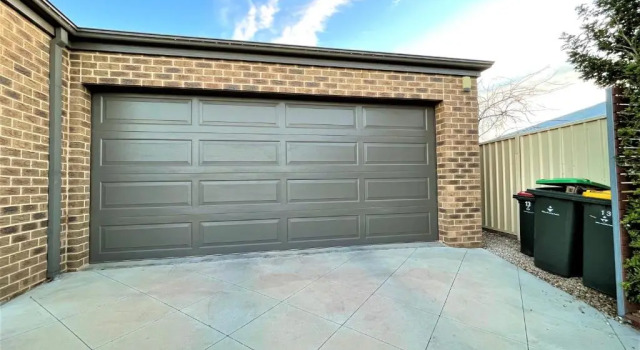 Коттедж Stunning 2BR whole house with lockup garage, Spa, landscaped backyard at Mildura