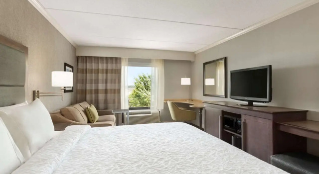 Номер Standard Hampton Inn & Suites Manchester-Bedford