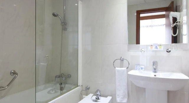 Люкс Отель Espahotel Plaza Basílica