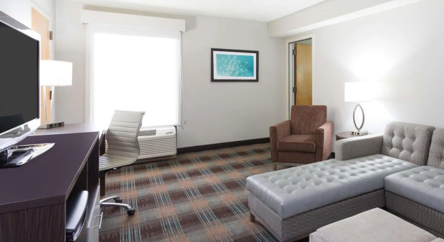 Двухместный полулюкс Hampton Inn Greenville Airport