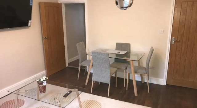 Апартаменты Ground Floor Contemporary 1 Bed Apartment