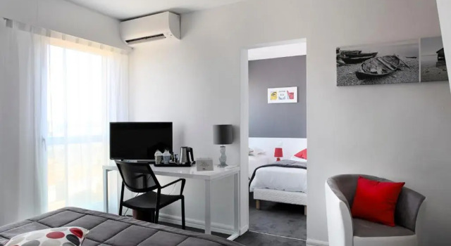 Семейный номер Standard с видом на город Hotel Coeur Marin