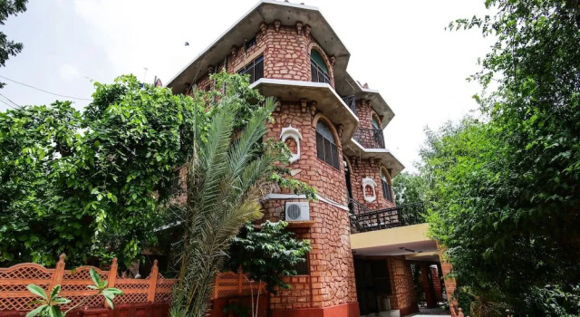 OYO 16799 Shikargarh Palace Resorts, Забронировать Отель Отели штата Раджастхана с парковкой, Парковка