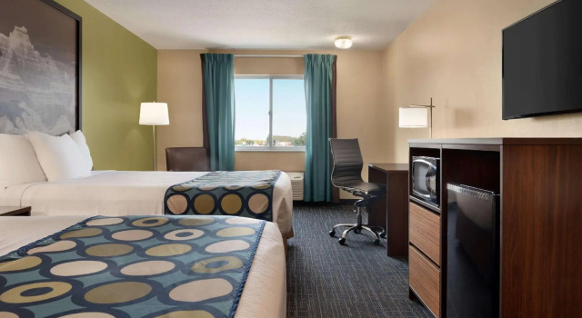 Четырёхместный номер Standard Super 8 by Wyndham Sioux Falls