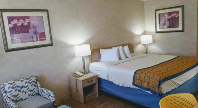 Номер Standard Days Inn by Wyndham Bullhead City