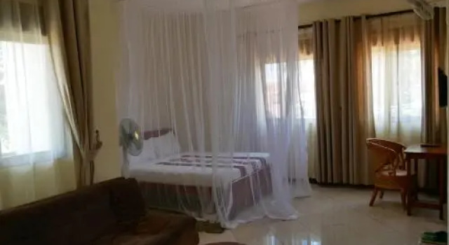 Petit Saigon Beach Hotel