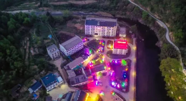 Tiantai Resort, Varaa Lomakeskus Hotellit Luan pysäköinnillä, Pysäköinti