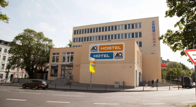 a&o Aachen Hauptbahnhof, Забронировать Хостел Ахен-Митте Ахен, рядом с Марширтор