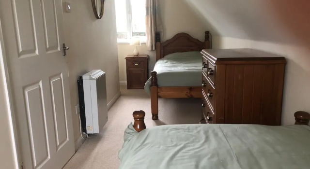 Cosy 3 Bedroom House on Cornish Estate With Pool