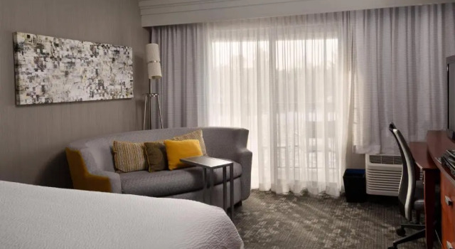 Номер Standard Courtyard by Marriott Harrisburg Hershey