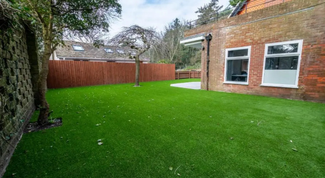 The Manor - Large Luxury home in Bournemouth - Sleeps 12+